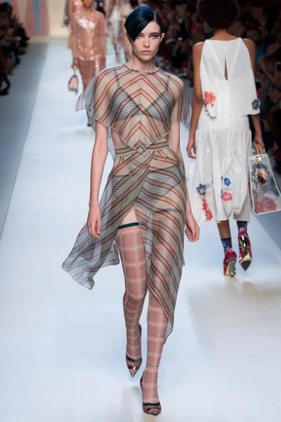 Look 41